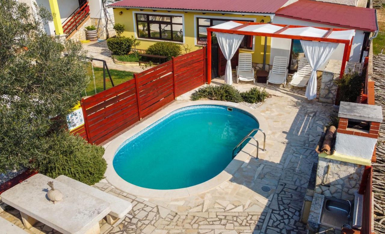 House 1119 Villa Muntic ภายนอก รูปภาพ